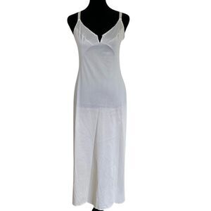 Olga Vintage First Lady of Under Fashion Full Slip Size 32 White‎ Feminine